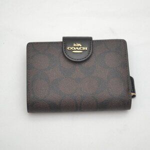 Coach Medium Corner Zip Wallet In Signature Canvas BNWOT